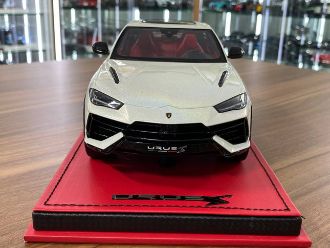MR Collection 1/18 Lamborghini URUS S Resin Model White Chameleon Limited 3 Pcs - studio product photo of the scale model