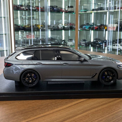GT Spirit BMW 1:18 Grey Resin Model Car - collectible scale model car