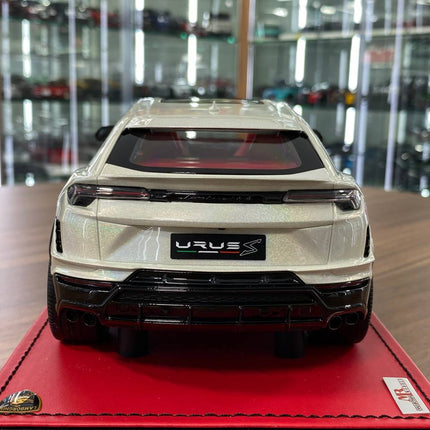 MR Collection 1/18 Lamborghini URUS S Resin Model White Chameleon Limited 3 Pcs - premium collector scale model
