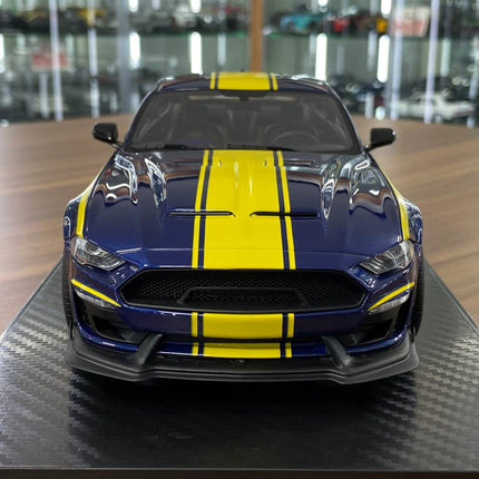 GT Spirit 1/18 Ford Mustang Shelby Super Snake 2021 Blue/Yellow Stripes Limited Edition - studio product photo of the scale m