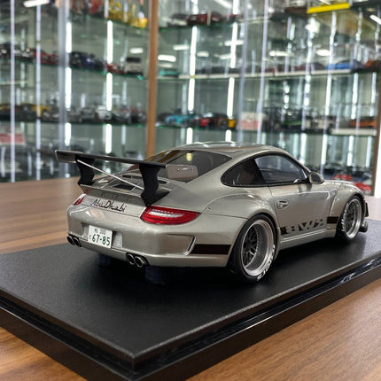 GT Spirit Porsche RWB 911 (997) Abu Dhabi 2024 1:18 Resin Model Silver - detailed die-cast style model