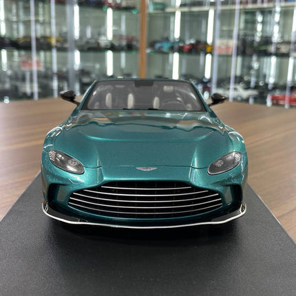 GT Spirit 1/18 Aston Martin V12 Vantage Roadster 2023 Green Resin Model - studio product photo of the scale model