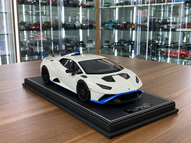 MR Collection Lamborghini Huracan STO 1:18 White Resin Limited Edition Diecast Model Car - detailed collector display model