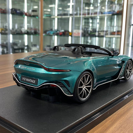 GT Spirit 1/18 Aston Martin V12 Vantage Roadster 2023 Green Resin Model - fine detailed model replica