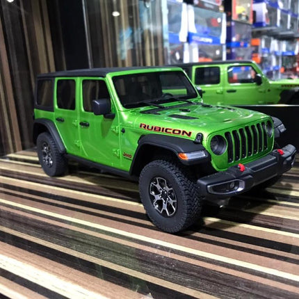 GT Spirit Jeep Rubicon 1:18 Green Resin Model Car - detailed collector display model