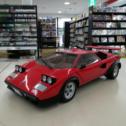 Kyosho Lamborghini Countach LP500S Walter Wolf Red 1:12 scale model