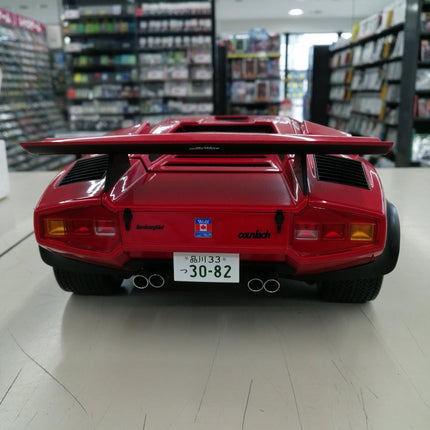 Kyosho Lamborghini Countach LP500S Walter Wolf Red 1:12 scale model