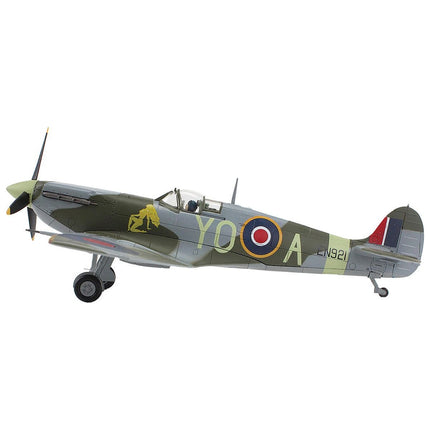 https://cdn.shopify.com/s/files/1/0504/9925/6496/files/supermarine-spitfire-mk-vb-fighter-aircraft-en921-flying-officer-jack-sheppard-no-401-squadron-1943-royal-canadian-air-force-air-power-series-148-diecast-model--943156.jpg?v=1748403441