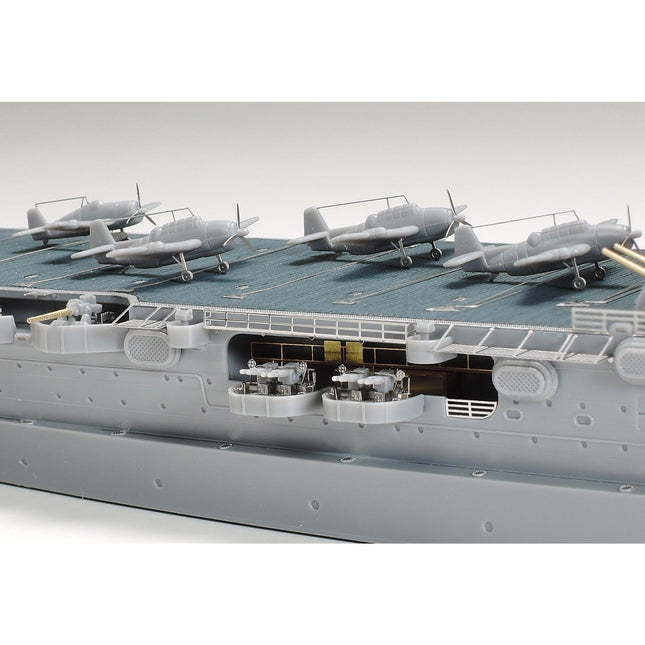 https://cdn.shopify.com/s/files/1/0504/9925/6496/products/tamiya-1700-us-carrier-cv-3-saratoga-592492.jpg?v=1748515483