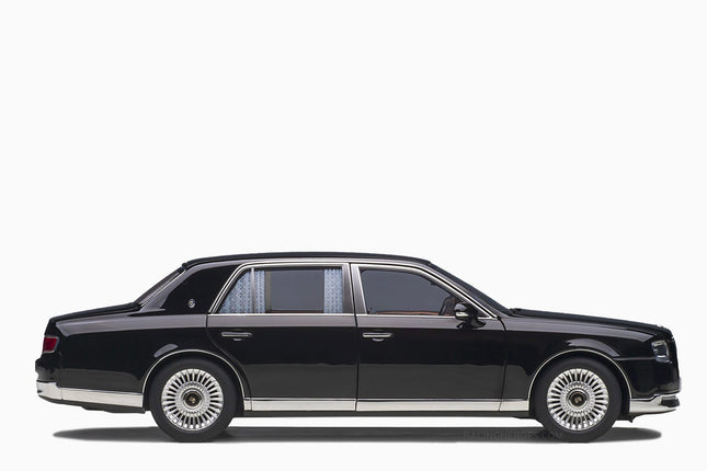 https://www.mydiecastcars.com/wp-content/uploads/2022/06/toyota-century-black-autoart-2.jpg