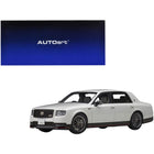 https://cdn.shopify.com/s/files/1/0504/9925/6496/files/toyota-century-grmn-rhd-right-hand-drive-pearl-white-118-model-car-by-autoart-351425.jpg?v=1748416409