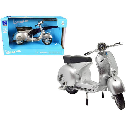 https://cdn.shopify.com/s/files/1/0504/9925/6496/files/vespa-150-gs-silver-metallic-112-diecast-motorcycle-model-by-new-ray-828346.jpg?v=1760624522