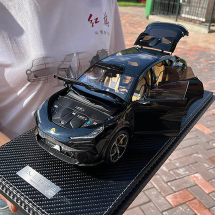 NYO Lotus Eletre SUV Collector's Edition 1:18 Diecast Model Car - collectible scale model car