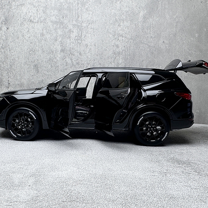 YX Car Model Chevrolet Blazer RS Black 1:18 Diecast Model Car - scale model for display
