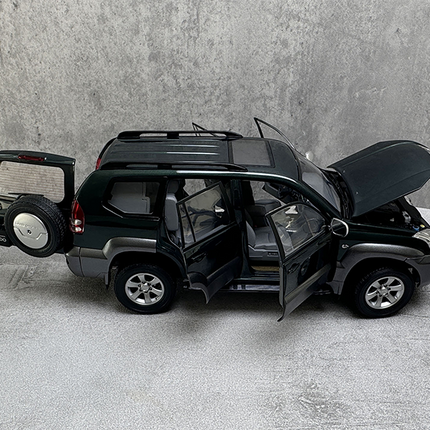 FAW Toyota YX Prado GX 2008 White 1:18 Diecast Model Car - scale model collectible piece