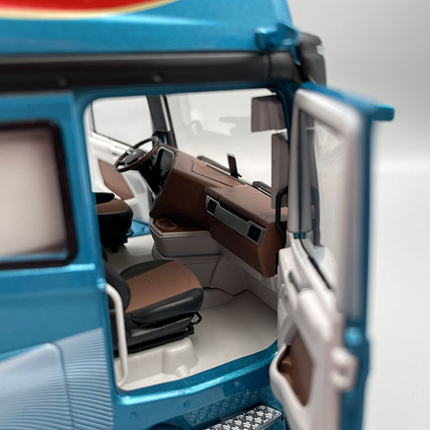 YX Car Model Jiefang J7 Traction Head Transport Truck Blue 1:24 Diecast Model Truck - detailed die-cast style model