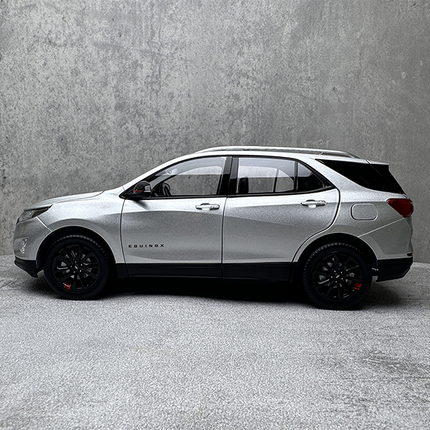 SAIC-GM Chevrolet Equinox Redline Black 1:18 Diecast Model Car - detailed model car replica
