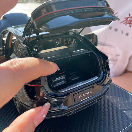 NYO Lotus Eletre SUV Collector's Edition 1:18 Diecast Model Car - detailed model car replica