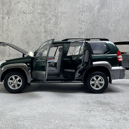 FAW Toyota YX Prado GX 2008 White 1:18 Diecast Model Car - scale replica for enthusiasts