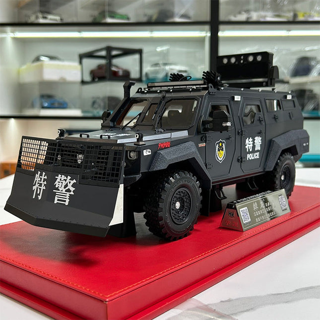 MB Jilong Explosion proof Evacuation Vehicle Static Special Police 1:18 Resin Model Car - detailed collector display model