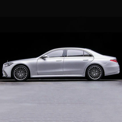 Norev Mercedes-Benz W223 S600 1:18 Diecast Model Car - collectible scale model car
