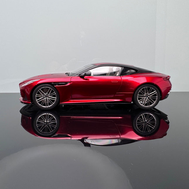 Xiao Guang Aston Martin DB12 Silver 1:18 Diecast Model Car - studio product photo of the scale model