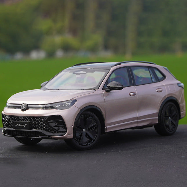Original Factory SAIC Volkswagen Tiguan L Pro 2024 Blue 1:18 Diecast Model Car - studio product photo of the scale model