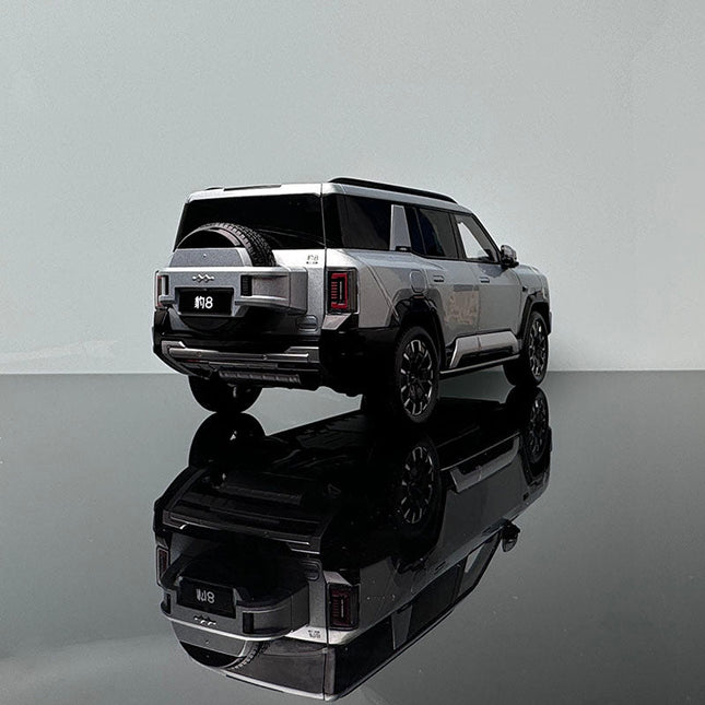 YX Car Model BYD Formula Leopard 8 2023 Black SUV 1:18 Diecast Model Car - studio product photo of the scale model