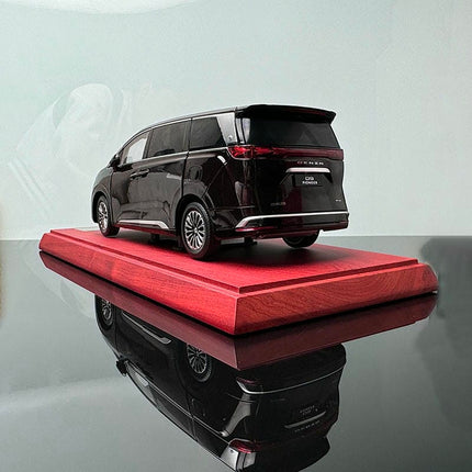 YX Car Model BYD Tengshi D9 MPV Black 1:18 Diecast Model Car - studio product photo of the scale model