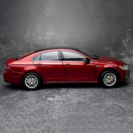 YX Car Model Volkswagen New Lamando Hot Red 1:18 Diecast Model Car - collectible scale model car