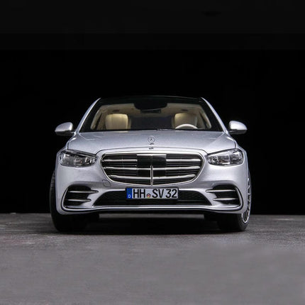 Norev Mercedes-Benz W223 S600 1:18 Diecast Model Car - fine detailed model replica