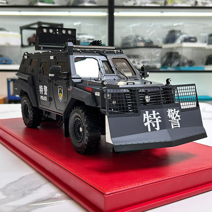 MB Jilong Explosion proof Evacuation Vehicle Static Special Police 1:18 Resin Model Car - fine detailed model replica