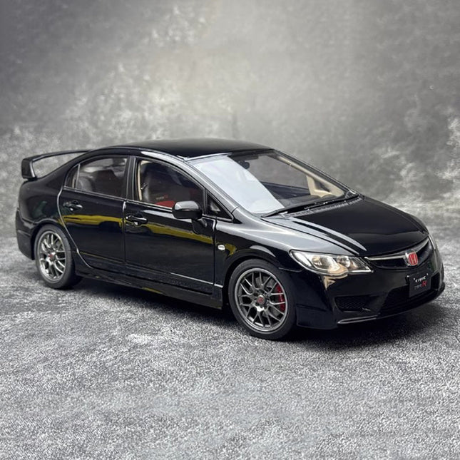 WELL Honda Civic Type R FD2 Fully Open 1:18 Diecast Model Car - studio product photo of the scale model