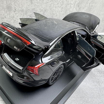 YX Car Model NETA S Sedan 2011 Black 1:18 Diecast Model Car - premium collector scale model