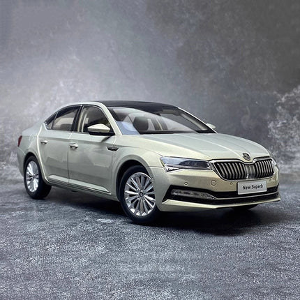 SAIC Volkswagen YX Skoda Speedster Vault of Heavenly Gold 1:18 Diecast Model Car - fine detailed model replica