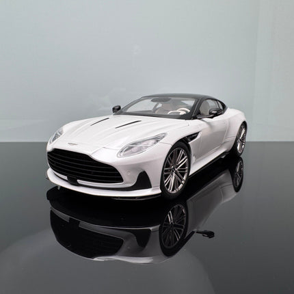 Xiao Guang Aston Martin DB12 Silver 1:18 Diecast Model Car - premium scale model collectible