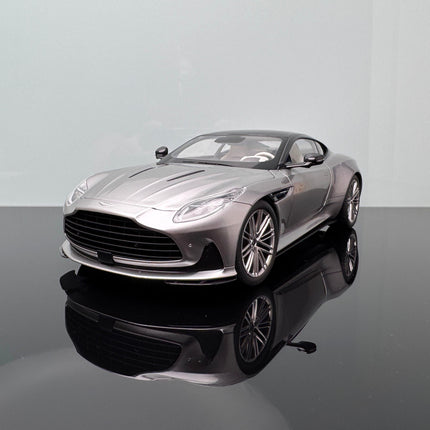 Xiao Guang Aston Martin DB12 Silver 1:18 Diecast Model Car - detailed collectible replica